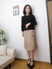 り　な